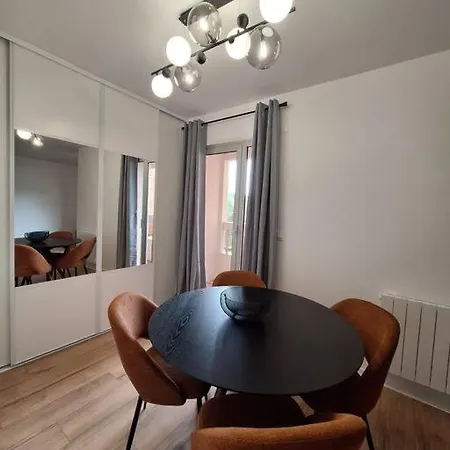 Le Traditionnel - En Bordure De Paris - 322b Apartment *